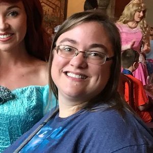 Meet your Posher, April